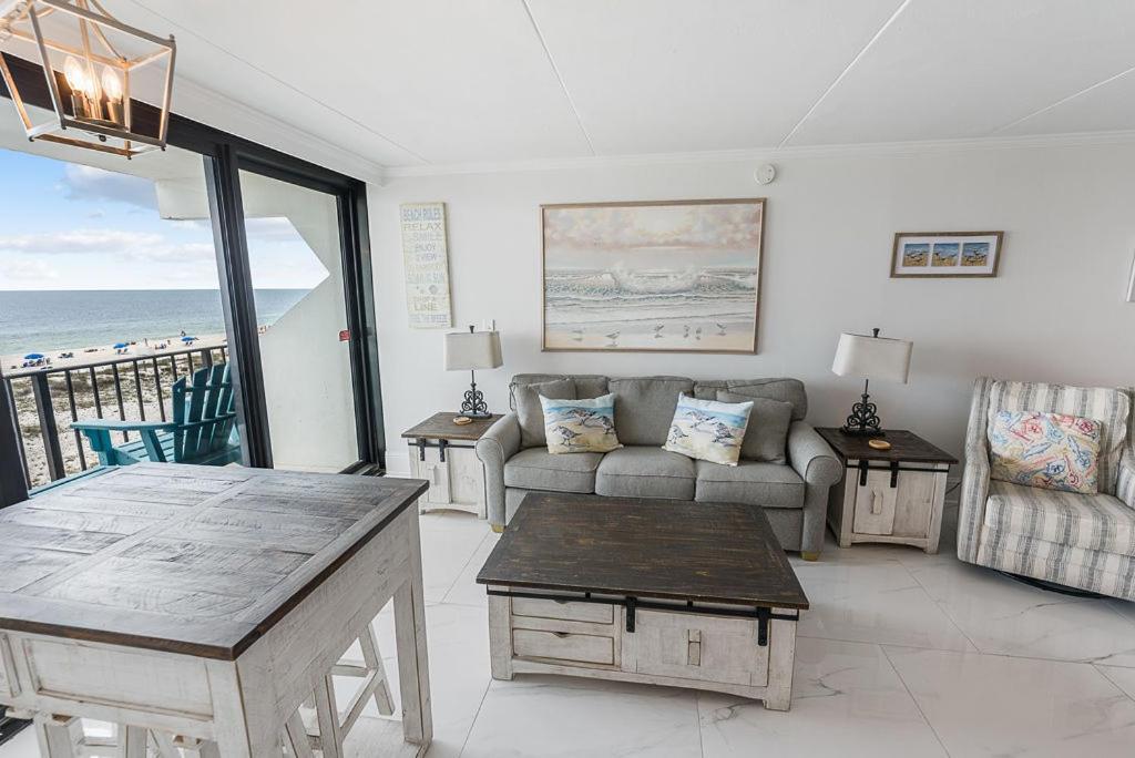 Island Winds East 308 By Albvr - Beautifully Renovated Beachfront Condo & Steps Away From Hangout & More! Gulf Shores Exterior foto